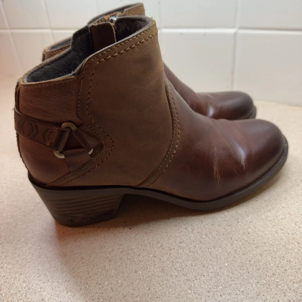 Teva Women's Foxy Ankle brown leather Boots waterproof Size‎ US 6 EU 37 EUC